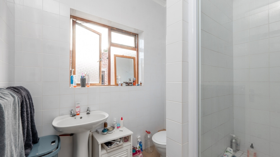 To Let 3 Bedroom Property for Rent in Struisbaai Western Cape